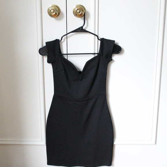 Kimchi Blue Julia Off-The-Shoulder Notch Dress - Picture 2 of 5